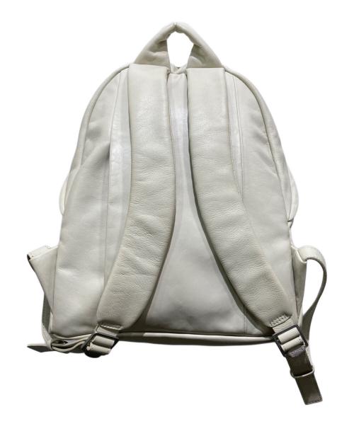 CAMPER（カンペール）CAMPER (カンペール) レザーリュック アイボリーの古着・服飾アイテム