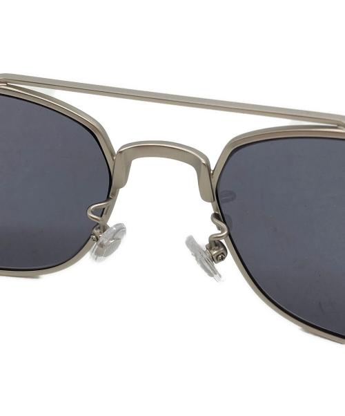 UNCROWD（アンクラウド）UNCROWD (アンクラウド) サングラス　BRATの古着・服飾アイテム