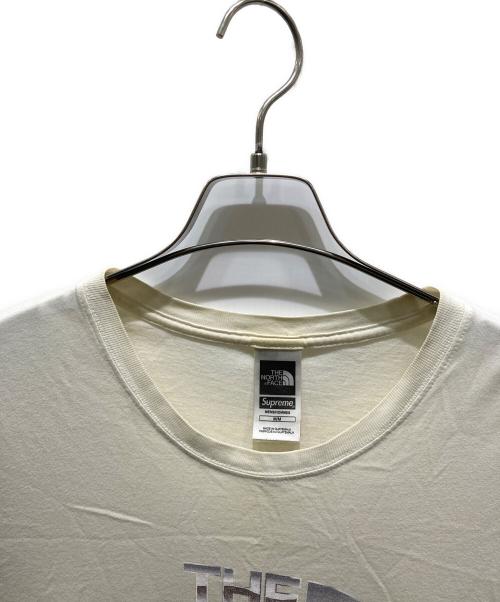 THE NORTH FACE（ザ ノース フェイス）THE NORTH FACE (ザ ノース フェイス) SUPREME (シュプリーム) Metallic Logo Tee ホワイト サイズ:Ｍの古着・服飾アイテム