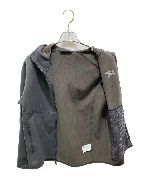 ARC'TERYX（アークテリクス）ARC'TERYX (アークテリクス) Kyanite AR Hoody グレー サイズ:Ｍの古着・服飾アイテム