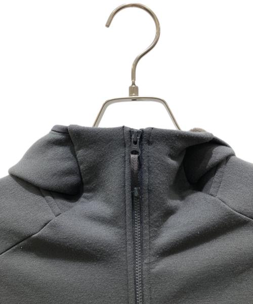 ARC'TERYX（アークテリクス）ARC'TERYX (アークテリクス) Kyanite AR Hoody グレー サイズ:Ｍの古着・服飾アイテム