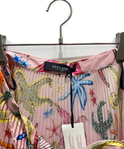 VERSACE（ヴェルサーチェ）VERSACE (ヴェルサーチェ) ヒトデ柄プリントプリーツスカート ピンク サイズ:36の古着・服飾アイテム