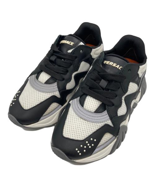 VERSACE（ヴェルサーチェ）VERSACE (ヴェルサーチェ) SQUALO CHUNKY SNEAKERS ブラック×ホワイト サイズ:35の古着・服飾アイテム
