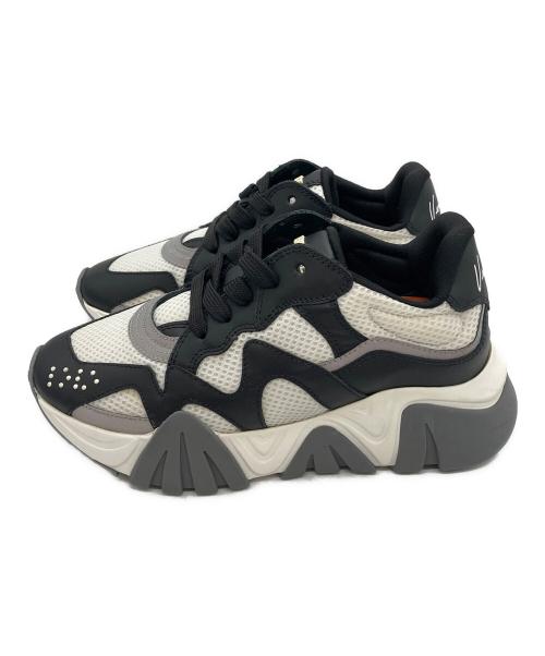 VERSACE（ヴェルサーチェ）VERSACE (ヴェルサーチェ) SQUALO CHUNKY SNEAKERS ブラック×ホワイト サイズ:35の古着・服飾アイテム