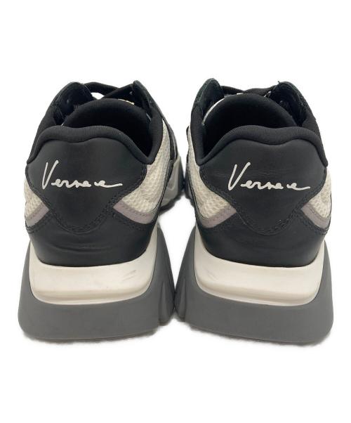 VERSACE（ヴェルサーチェ）VERSACE (ヴェルサーチェ) SQUALO CHUNKY SNEAKERS ブラック×ホワイト サイズ:35の古着・服飾アイテム