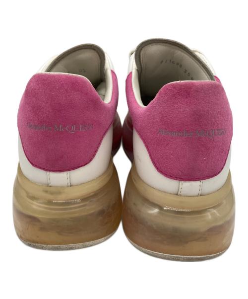 ALEXANDER McQUEEN（アレキサンダーマックイーン）ALEXANDER McQUEEN (アレキサンダーマックイーン) クリアソールローカットスニーカー ホワイト×ピンク サイズ:35の古着・服飾アイテム