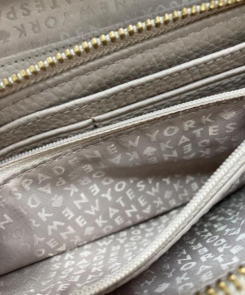 Kate Spade（ケイトスペード）Kate Spade (ケイトスペード) AVIE CHESTER STREET ベージュの古着・服飾アイテム