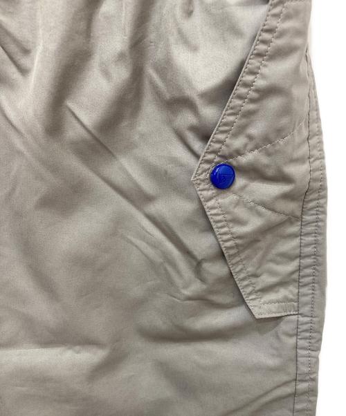LOUIS VUITTON（ルイ ヴィトン）LOUIS VUITTON (ルイ ヴィトン) ロゴラバーハーフパンツ グレー サイズ:Ｌの古着・服飾アイテム