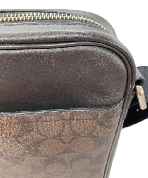 COACH（コーチ）COACH (コーチ) シグネチャーショルダーバック ブラウンの古着・服飾アイテム