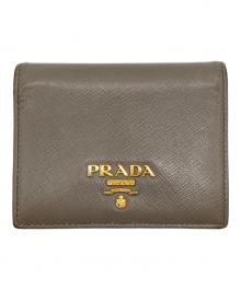 PRADA（プラダ）の古着「2つ折り財布」｜グレー