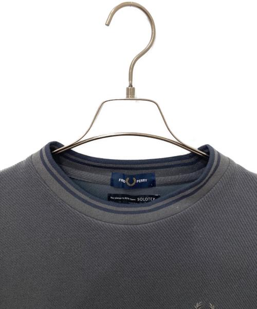FRED PERRY（フレッドペリー）FRED PERRY (フレッドペリー) 半袖カットソー グレー サイズ:Ⅼの古着・服飾アイテム
