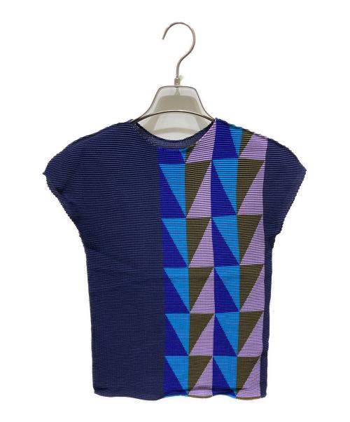 me ISSEY MIYAKE（ミーイッセイ ミヤケ）me ISSEY MIYAKE (ミーイッセイ ミヤケ) プリーツノースリーブカットソー ネイビー サイズ:記載無しの為実寸参照の古着・服飾アイテム