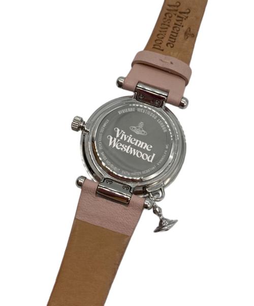 Vivienne Westwood（ヴィヴィアンウエストウッド）Vivienne Westwood (ヴィヴィアンウエストウッド) 腕時計 ホワイトの古着・服飾アイテム