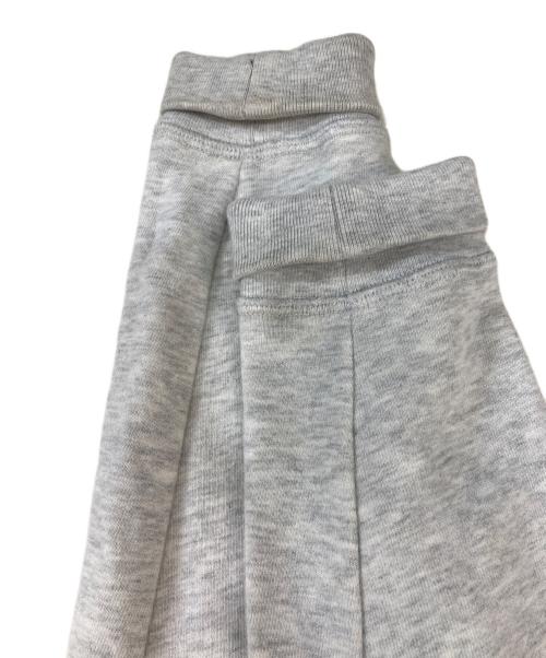 CANADA GOOSE（カナダグース）CANADA GOOSE (カナダグース) クルーネックスウェット グレー サイズ:Ｓの古着・服飾アイテム