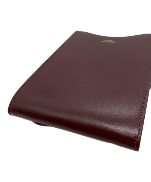 A.P.C.（アーペーセー）A.P.C. (アーペーセー) neck pouch レッドの古着・服飾アイテム