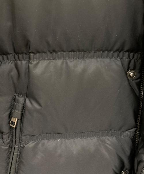 PRADA（プラダ）PRADA (プラダ) プレート ダウンジャケット ブラック サイズ:46の古着・服飾アイテム