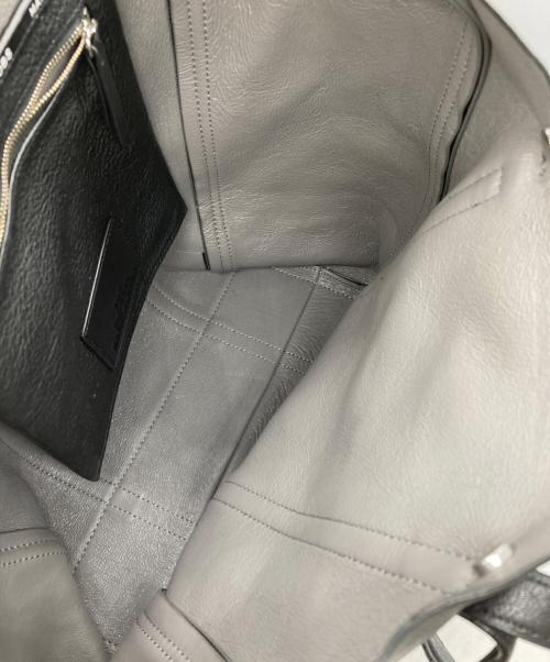 MARC JACOBS（マークジェイコブス）MARC JACOBS (マークジェイコブス) 2WAYバッグ ブラックの古着・服飾アイテム