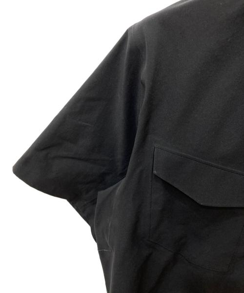 ARC'TERYX VEILANCE（アークテリクスヴェイランス）ARC'TERYX VEILANCE (アークテリクスヴェイランス) FIELD SS SHIRT ブラック サイズ:Sの古着・服飾アイテム