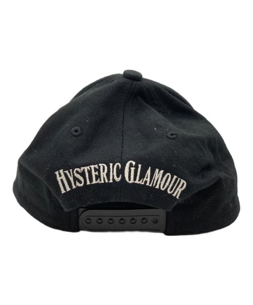 Hysteric Glamour（ヒステリックグラマー）Hysteric Glamour (ヒステリックグラマー) HYS WHISKY刺繍 キャップ ブラックの古着・服飾アイテム