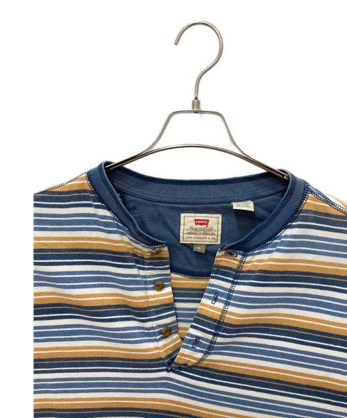 LEVI'S（リーバイス）LEVI'S (リーバイス) ヘンリーネックカットソー ベージュ サイズ:XLの古着・服飾アイテム