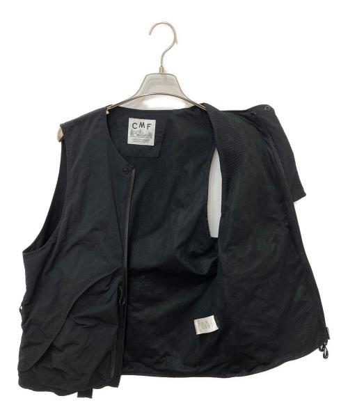 CMF OUTDOOR GARMENT（コンフィーアウトドアガーメント）CMF OUTDOOR GARMENT (コンフィーアウトドアガーメント) OVERLAY VEST ブラック サイズ:Lの古着・服飾アイテム