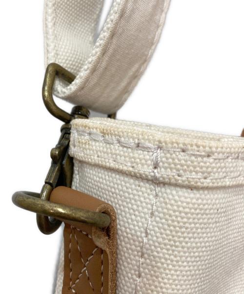 L.L.Bean（エルエルビーン）L.L.Bean (エルエルビーン) カタディンロゴ2WAYバッグ アイボリーの古着・服飾アイテム