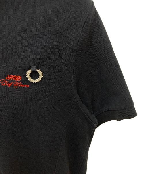 RAF SIMONS（ラフシモンズ）RAF SIMONS (ラフシモンズ) FRED PERRY (フレッドペリー) SLIM FIT POLO SHIRT ネイビー サイズ:Ⅼの古着・服飾アイテム