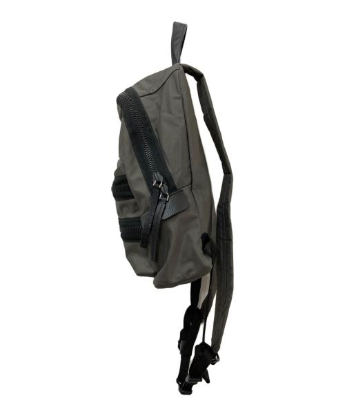 Marc by Marc Jacobs（マークバイマークジェイコブス）Marc by Marc Jacobs (マークバイマークジェイコブス) ナイロンリュックサック グレーの古着・服飾アイテム