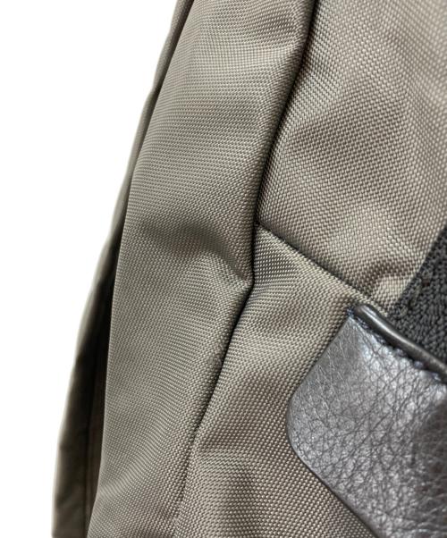 Marc by Marc Jacobs（マークバイマークジェイコブス）Marc by Marc Jacobs (マークバイマークジェイコブス) ナイロンリュックサック グレーの古着・服飾アイテム