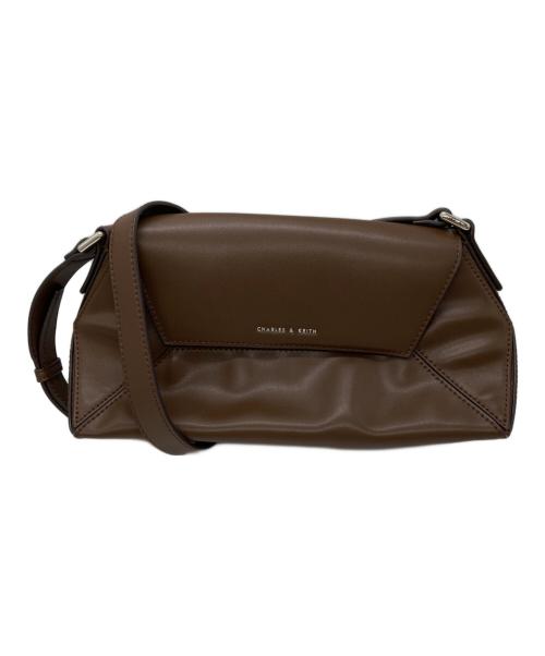 CHARLES & KEITH（チャールズアンドキース）CHARLES & KEITH (チャールズアンドキース) Nasrin ナスリン ジオメトリックショルダーバッグ ブラウンの古着・服飾アイテム