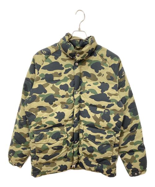 BAPE BY A BATHING APE（ベイプバイアベイシングエイプ）BAPE BY A BATHING APE (ベイプバイアベイシングエイプ) 迷彩ダウンジャケット カーキ サイズ:Lの古着・服飾アイテム