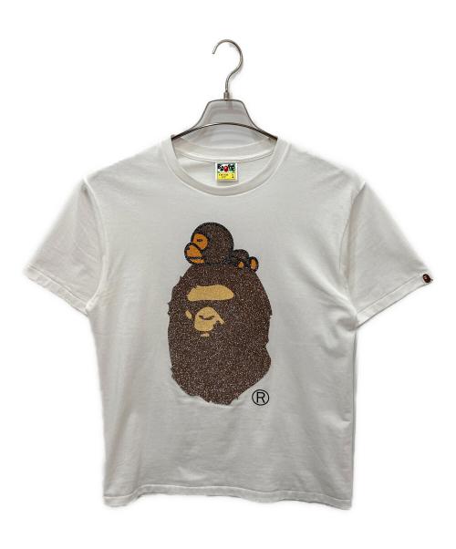 A BATHING APE（アベイシングエイプ）A BATHING APE (アベイシングエイプ) GLASS BEADS MILO ON BAPE TEE ホワイト サイズ:Lの古着・服飾アイテム