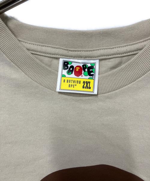 A BATHING APE（アベイシングエイプ）A BATHING APE (アベイシングエイプ) プリントTシャツ ベージュ サイズ:2XLの古着・服飾アイテム