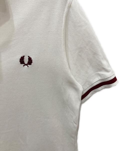 FRED PERRY（フレッドペリー）FRED PERRY (フレッドペリー) ポロシャツ ホワイト サイズ:38の古着・服飾アイテム