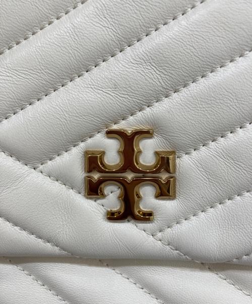 TORY BURCH（トリーバーチ）TORY BURCH (トリーバーチ) Kira Chevron Convertible Shoulder Bag ホワイトの古着・服飾アイテム