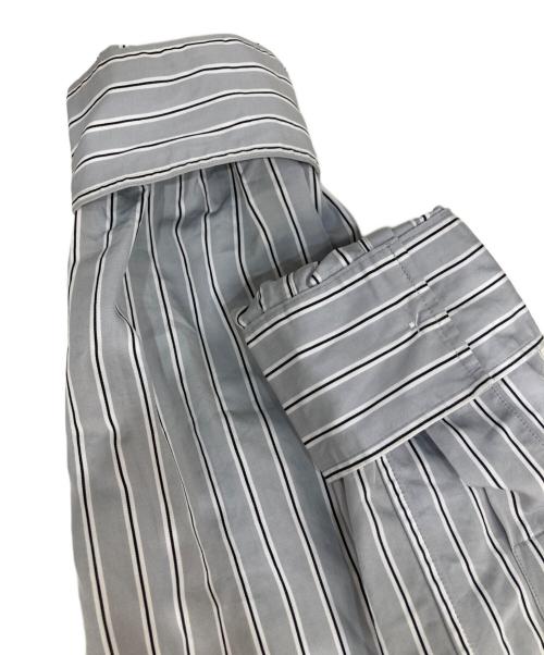 HEUGN（ユーゲン）HEUGN (ユーゲン) Stripe Rob コットンオルタネイトストライプバンドカラーシャツ グレー サイズ:3の古着・服飾アイテム