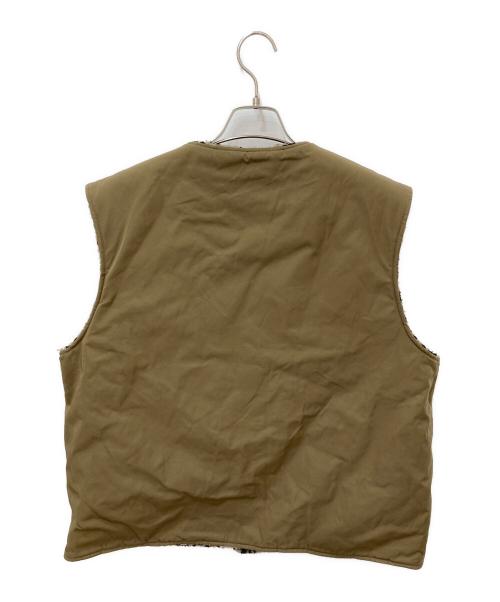 the conspires（ザ コンスパイアーズ）the conspires (ザ コンスパイアーズ) leo shearling vest revaersible ベージュ サイズ:Mの古着・服飾アイテム