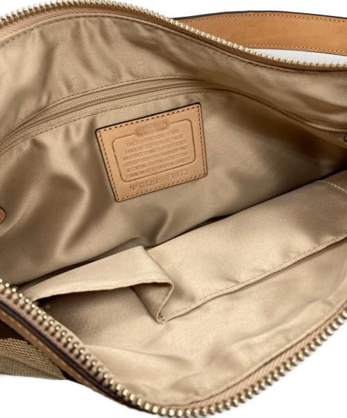 COACH（コーチ）COACH (コーチ) シグネチャーワンショルダーバッグ ブラウンの古着・服飾アイテム