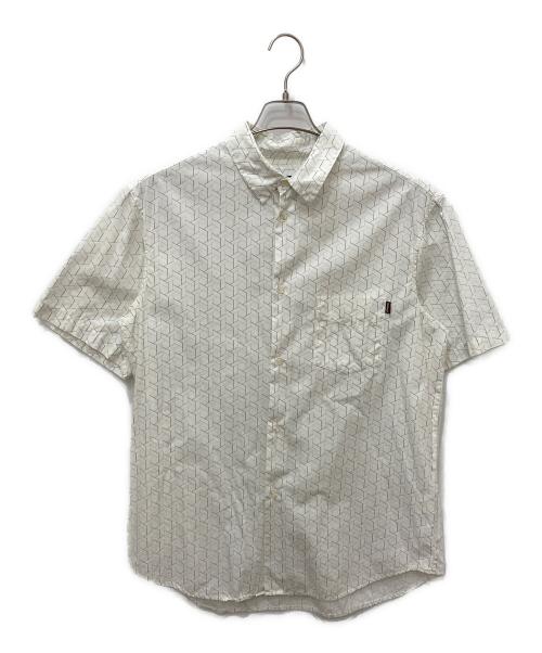stussy（ステューシー）stussy (ステューシー) 幾何学模様半袖シャツ ホワイト サイズ:XLの古着・服飾アイテム