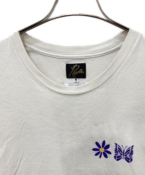 Needles（ニードルズ）Needles (ニードルズ) PURPLE THINGS (パープルシングス) Crew Neck Tee　クルーネックTシャツ ホワイト サイズ:Mの古着・服飾アイテム