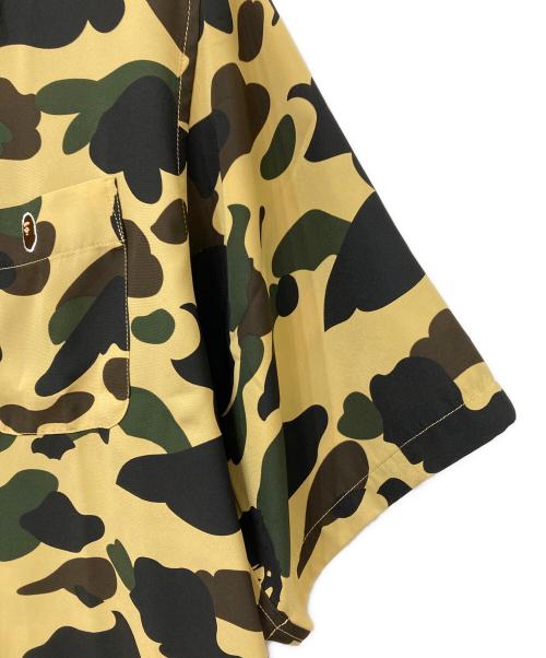 A BATHING APE（アベイシングエイプ）A BATHING APE (アベイシングエイプ) カモ柄オープンカラーシャツ ベージュ サイズ:XLの古着・服飾アイテム