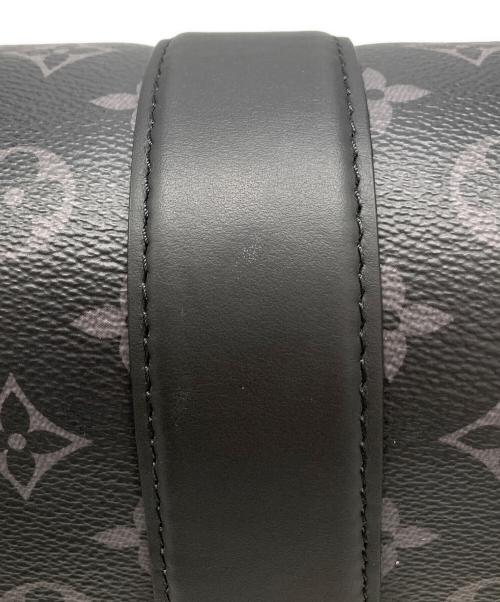 LOUIS VUITTON（ルイ ヴィトン）LOUIS VUITTON (ルイ ヴィトン) モノグラム・エクリプス Sケープ・メッセンジャー ショルダーバッグ ブラックの古着・服飾アイテム