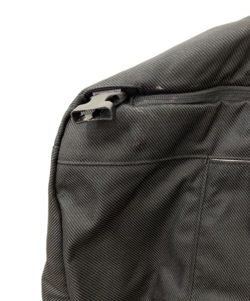 Patagonia（パタゴニア）Patagonia (パタゴニア) TRANSPORT M.L.C. 45L ブラックの古着・服飾アイテム