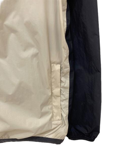PLAY COMME des GARCONS（プレイコムデギャルソン）PLAY COMME des GARCONS (プレイコムデギャルソン) K-WAY (ケイウェイ) ハートワッペンフーデッドジャケット ベージュ×ブラック サイズ:Sの古着・服飾アイテム