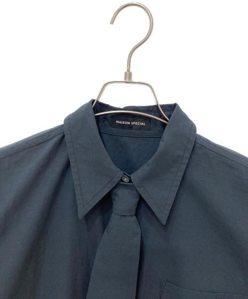 MAISON SPECIAL（メゾンスペシャル）MAISON SPECIAL (メゾンスペシャル) Hem Embroidery Neck Tie Shirt　ヘムエンブロイダリーネクタイシャツ ネイビー サイズ:FREEの古着・服飾アイテム