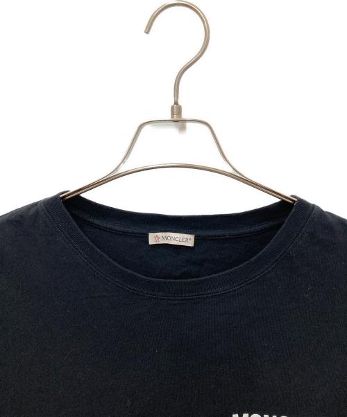 MONCLER（モンクレール）MONCLER (モンクレール) FRAGMENT DESIGN (フラグメントデザイン) プリントTシャツ ブラック サイズ:Lの古着・服飾アイテム