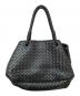 BOTTEGA VENETA (ボッテガベネタ) イントレチャートレザーハンドバッグ ブラック：40000円