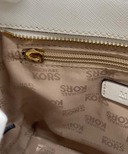 MICHAEL KORS（マイケルコース）MICHAEL KORS (マイケルコース) サンドリン スモール 2WAYバッグ ホワイトの古着・服飾アイテム