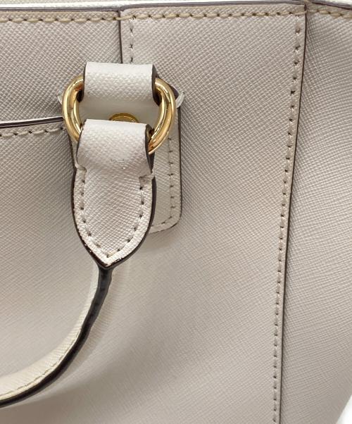 MICHAEL KORS（マイケルコース）MICHAEL KORS (マイケルコース) サンドリン スモール 2WAYバッグ ホワイトの古着・服飾アイテム