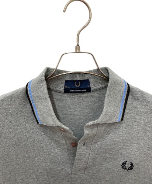 FRED PERRY（フレッドペリー）FRED PERRY (フレッドペリー) ポロシャツ グレー サイズ:38の古着・服飾アイテム